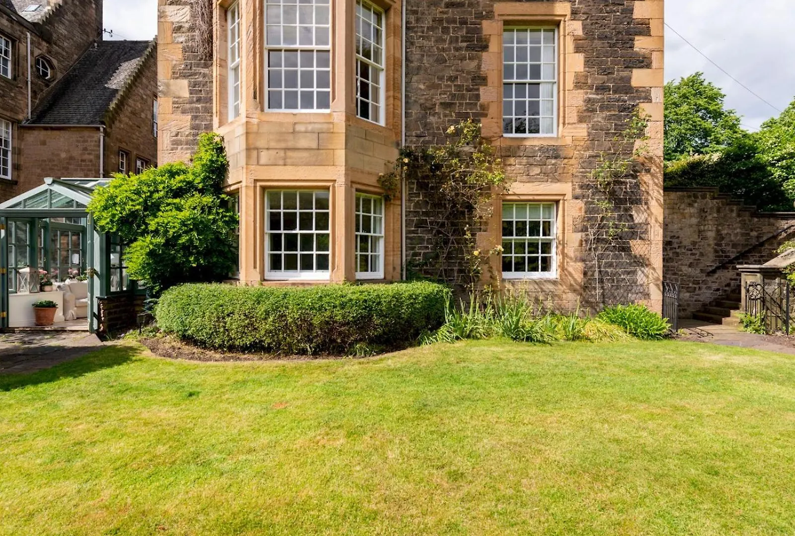 Elegant 17Th Century Villa - Pass The Keys Edinburgh United Kingdom