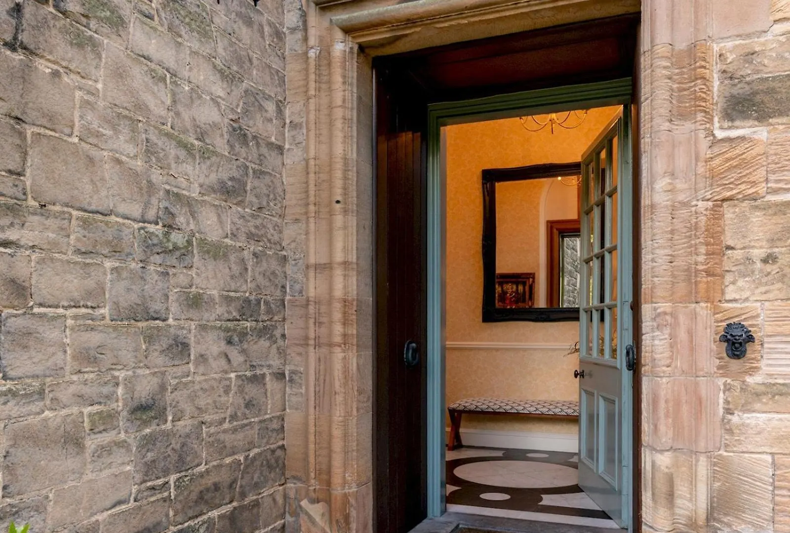Elegant 17Th Century Villa - Pass The Keys Edinburgh Holiday home