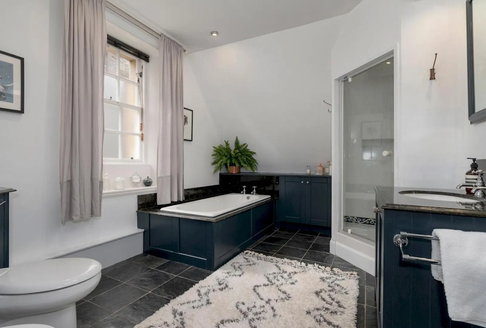 Elegant 17Th Century Villa - Pass The Keys Edinburgh Holiday home