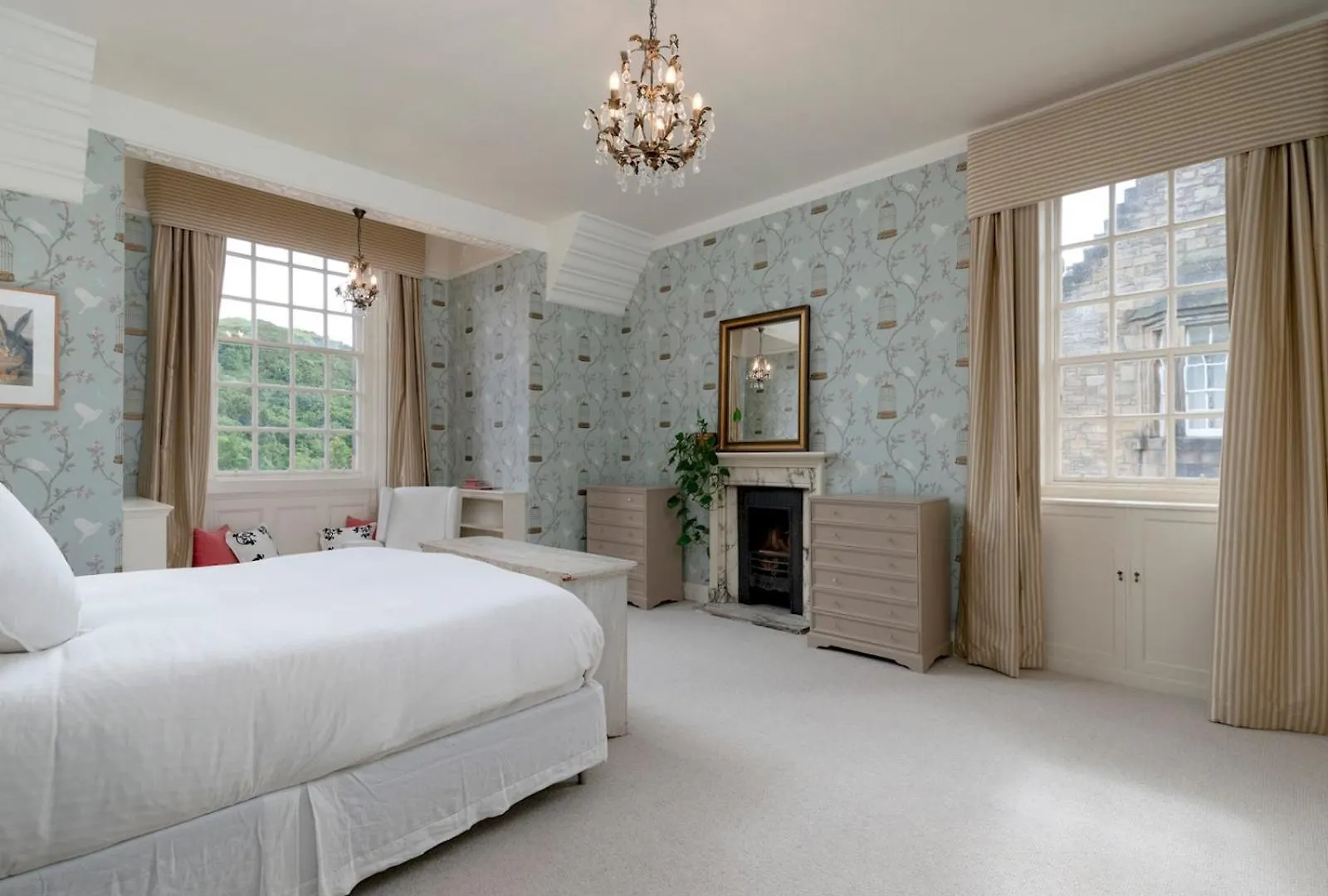 Elegant 17Th Century Villa - Pass The Keys Edinburgh